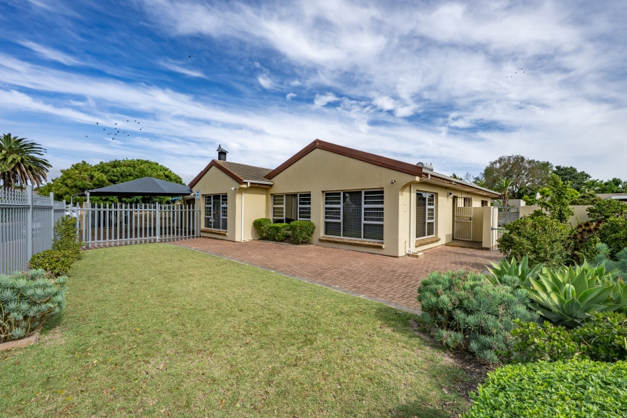 3 Bedroom Property for Sale in Morgenster Heights Western Cape